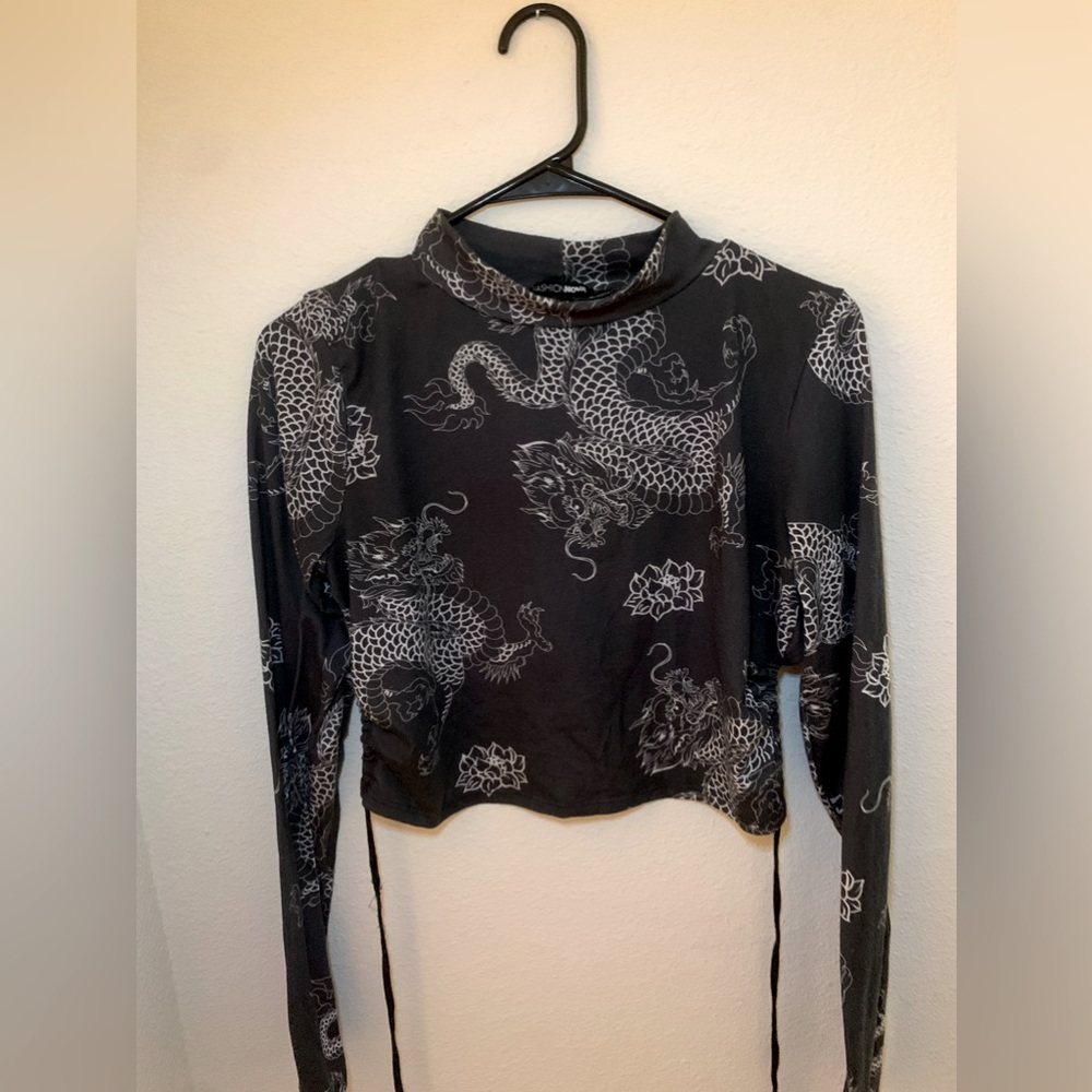 Cropped backless top (FASHION NOVA)